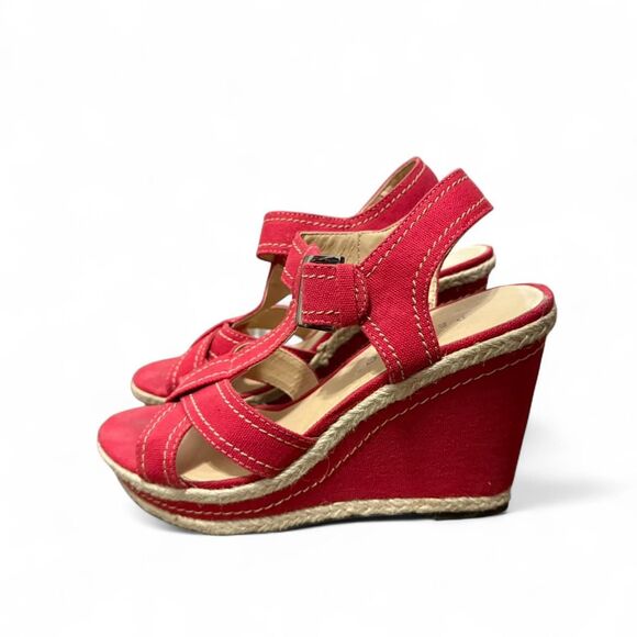 Women's Red wedge Sandals - Picture 1 of 6